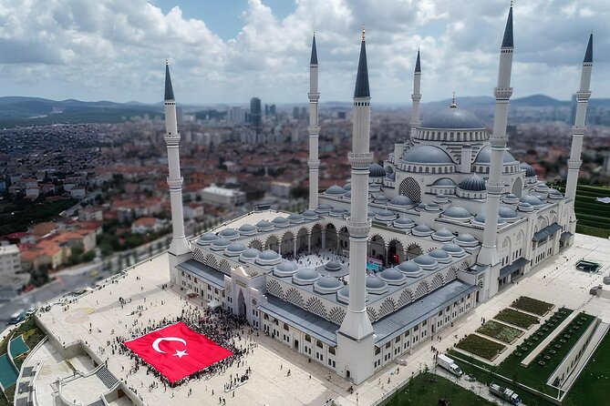 Guided Two Continents Camlica Mosque, Boat Tour and Pier Lotti HL - Key Points