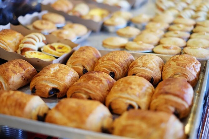 Historical Walking Food Tour in Calle 8 Review - Tour Overview