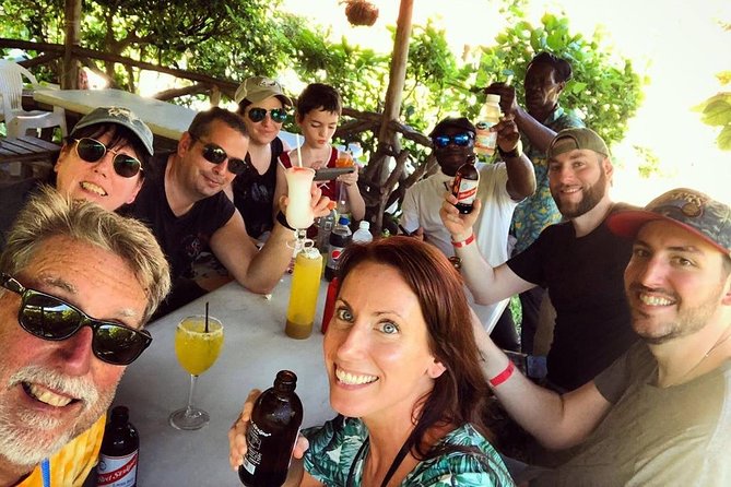 Jamaica Foodie Jerk Chicken Experience - Key Points