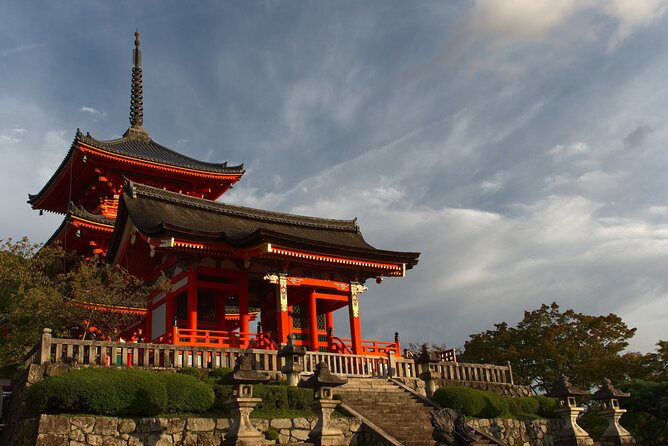 Kiyomizudera, Higashiyama and Yasaka Shrine Guided Walking Tour - Good To Know