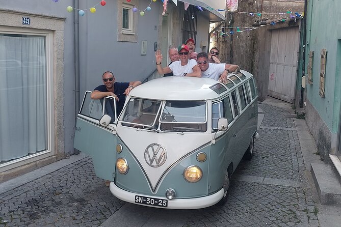 Kombi Tour Lunch With Porto Views - Key Points