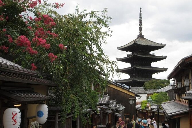 Kyoto ITALIAN GUIDE, Kiyomizu Temple Gion Pagoda Maiko Geisha - Key Points