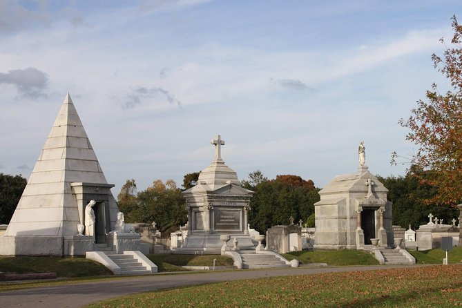 Lake Lawn Metairie Cemetery Walking Tour - Good To Know