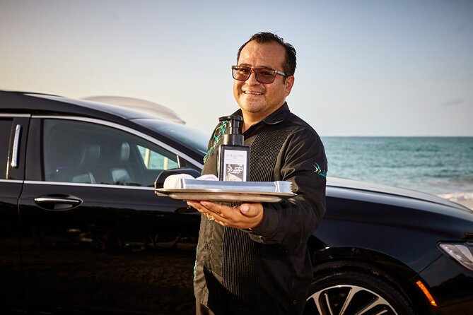 Lincoln Stretch Limo From Akumal to Cancun Airport - Key Points