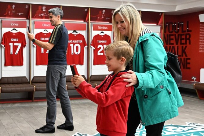 Liverpool - the LFC Anfield Stadium - Rail Day Tour From London - Key Points