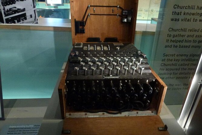 London WW2 Day Out Combi Tour : Churchill War Rooms & HMS Belfast - Key Points