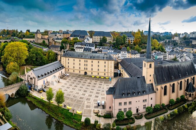 Lovely Romantic Walking Tour in Luxembourg - Key Points