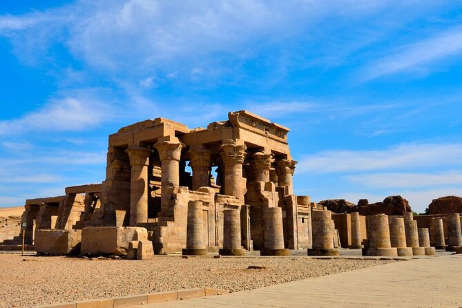 Luxor: Edfu and Kom Ombo Private Guided Tour, Lunch& Felucca - Key Points
