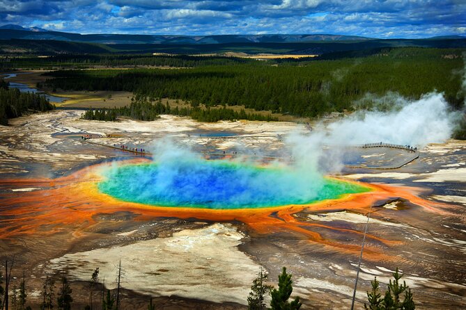 Luxury Grand Loop Tour of Yellowstone National Park - Key Points