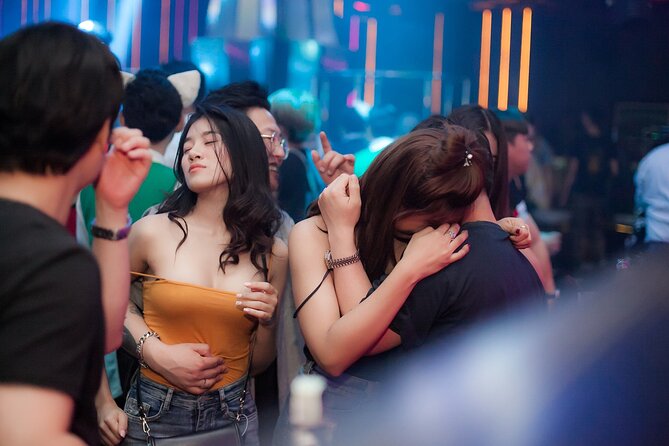 Miami: Party Cruise on Biscayne Bay With a DJ and Open Bar - Key Points