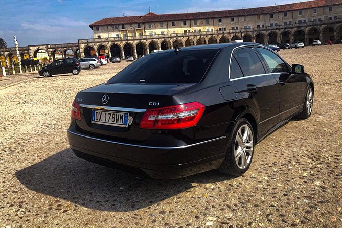 Milan - Venice, Piazzale Roma / Private Transfer (Up to 3 Pass.) - Key Points