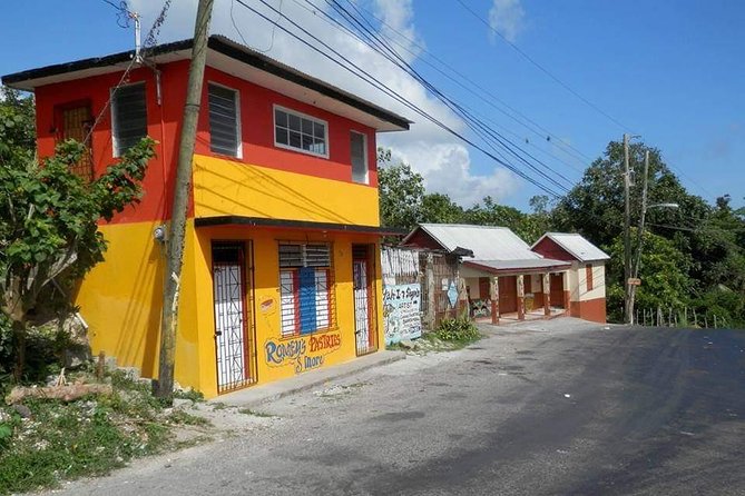 Mile End Walking Tour From Ocho Rios - Key Points