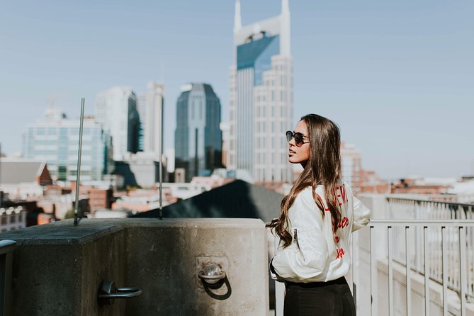 Nashville Rhythms: A Stroll Review - Exploring the Music Capital