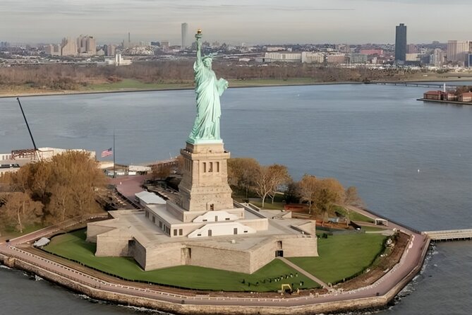 New York City Half Day Walking Tour Review - Exploring the Highlights