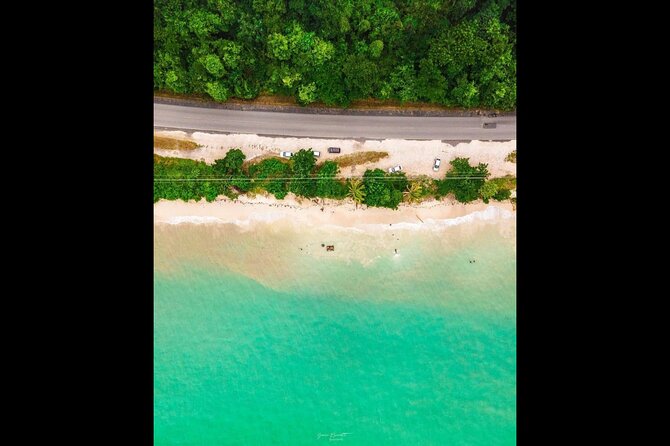 Pachies Seafood With Sightseeing & Transport From Montego Bay - Key Points