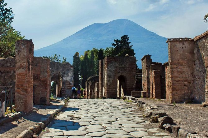 POMPEII Skip-The-Line Tour From Sorrento - Tour Overview