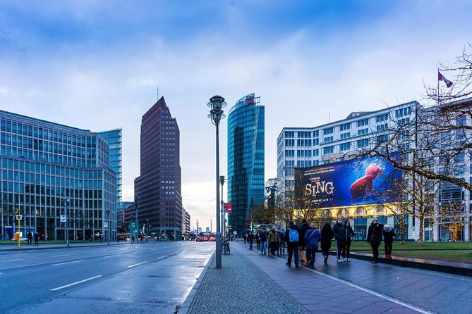 Potsdamer Platz: Cabaret, Culture and Communism - Private Virtual Experience - Key Points