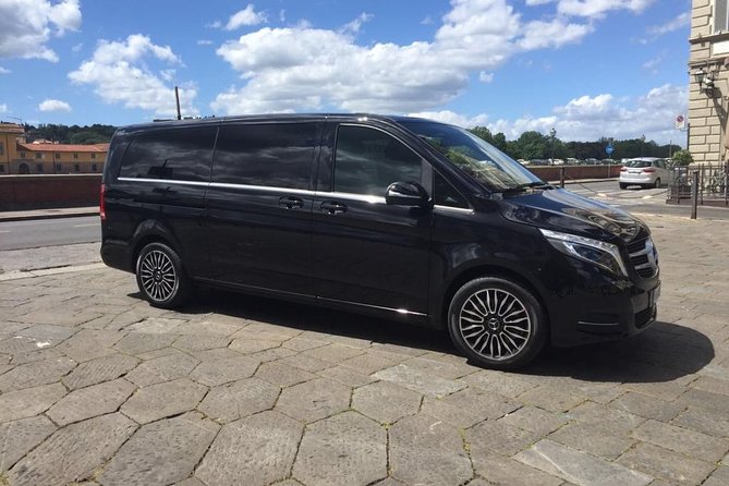 Private Airport Transfer Mercedes V 250 for 6 Passengers - Key Points