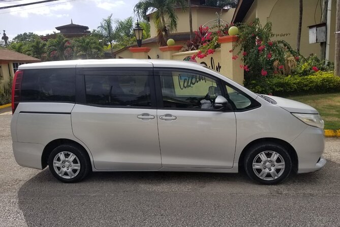 Private Airport Transfer to Couples Negril Resort