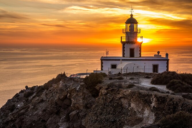 Private Guided Sightseeing Tour in Santorini