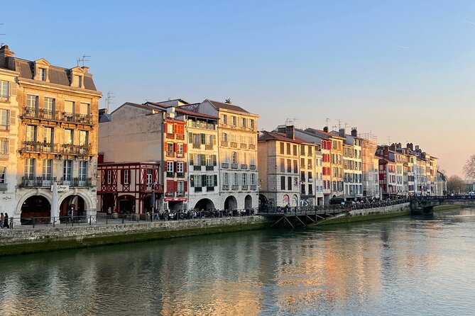 Private Guided Tour of Bayonne With a Licesend Guide. - Key Points