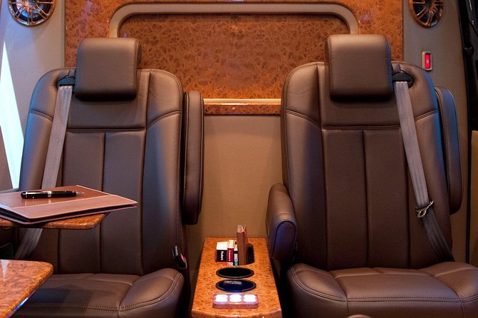Private Luxury Roundtrip Transfer Cancun Airport - Key Points