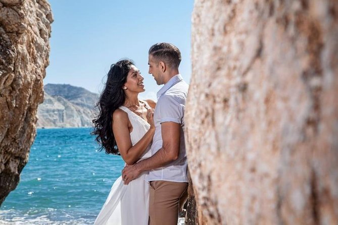 Private Photo Session With a Local Photographer in Cyprus - Key Points