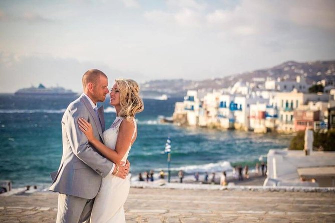 Private Photo Session With a Local Photographer in Mykonos - Key Points
