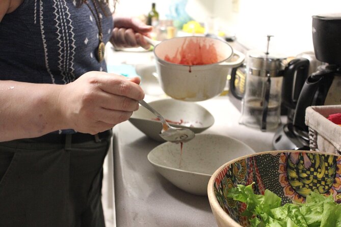 Private Pike Place Market Tour and Cooking Class With a Local - Key Points