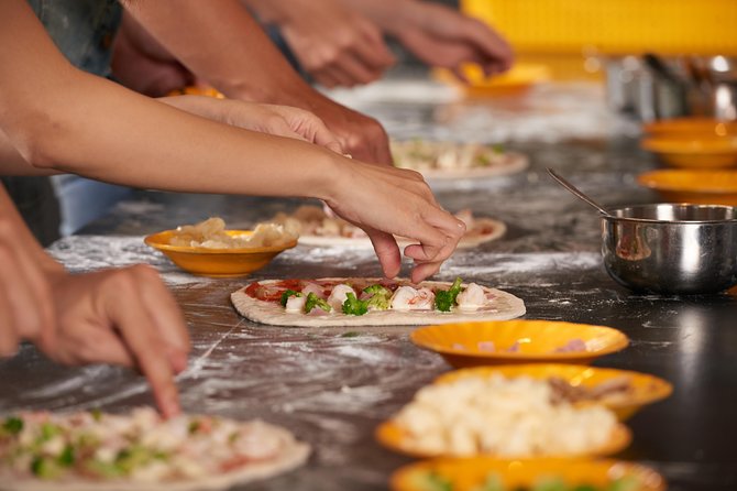 Private Pizza & Tiramisu Class at a Cesarinas Home With Tasting in Viareggio - Key Points