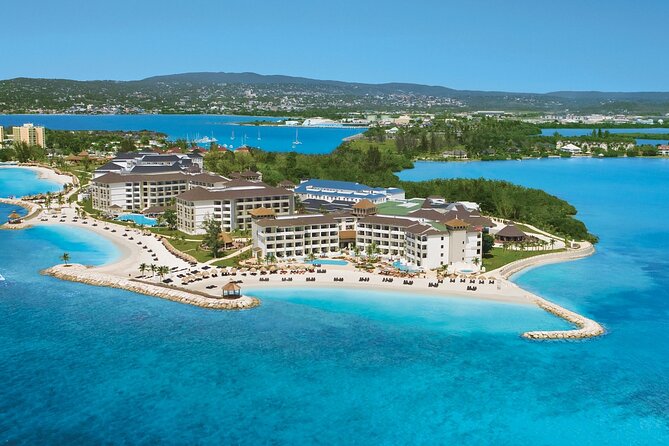 Private Round Trip Airport Transfer From Montego Bay Hotels - Key Points