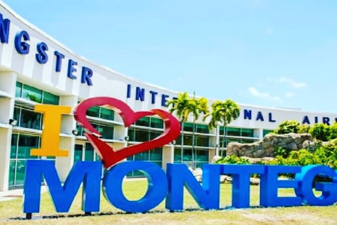 Private Round Trip Airport Transfer From Montego Bay to Ocho Rios - Key Points