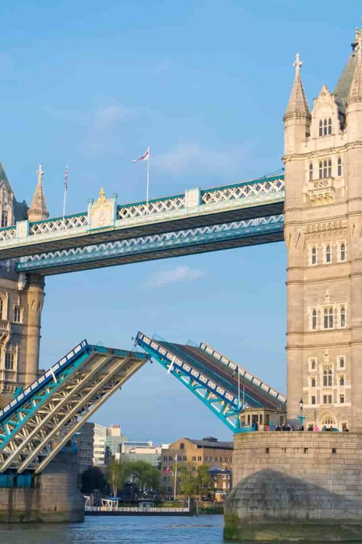 Private Round-trip Transfer: From Heathrow Airport↔Cambridge - Good To Know