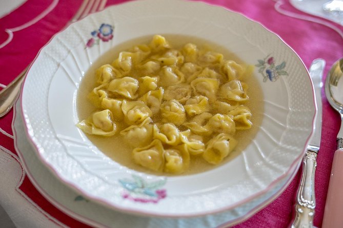 Private Tortellino Masterclass at a Cesarinas Home With Tasting in Bologna - Key Points
