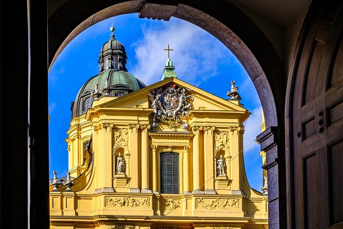 Private Tour Munich Residenz Palace Museum and Treasury - Tour Highlights