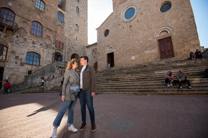 Private Tour San Gimignano-Chianti With Photographer From Pisa - Key Points