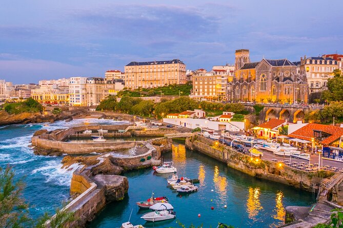 Private Tour to Biarritz and Baiona From Bilbao - Key Points