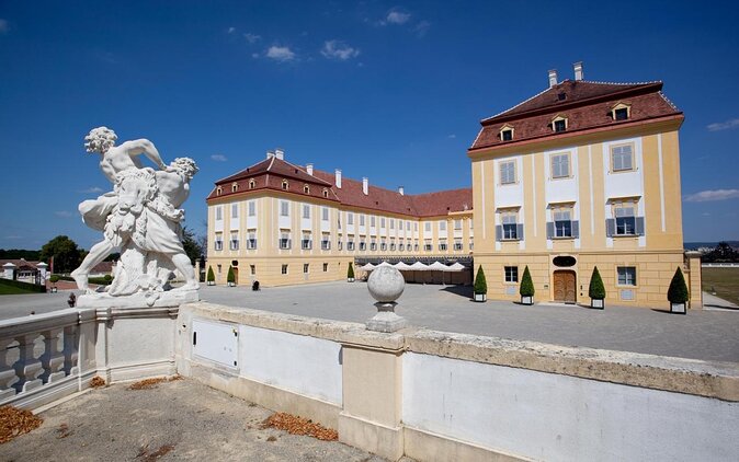 Private Transfer From Bratislava To Vienna Airport, 2 Hour Stop - Key Points