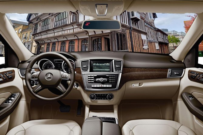 Private Transfer From London Gatwick Airport to Southampon Cruise Terminal - Key Points