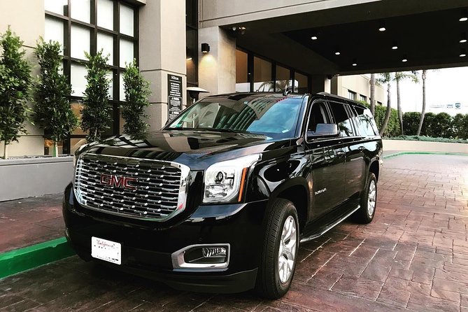 Private Transfer From SAN Diego to SAN Diego Airport SAN in Executive SUV
