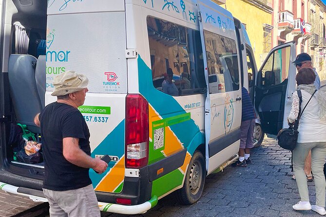 Private Transportation From Barahona to Punta Cana - Key Points
