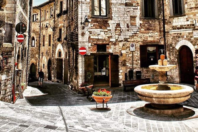 Private Walking Tour in Gubbio With Tasting - Key Points