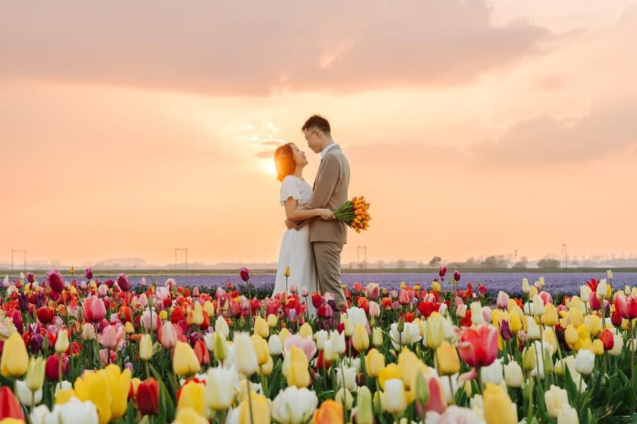 Professional Photoshoot at Tulip Fields and Keukenhof