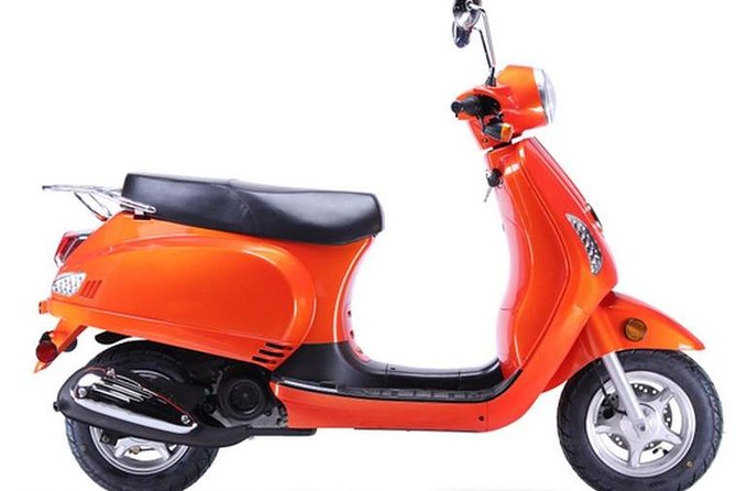 Retro Lucky 49cc Scooter Rental Review - Package Inclusions