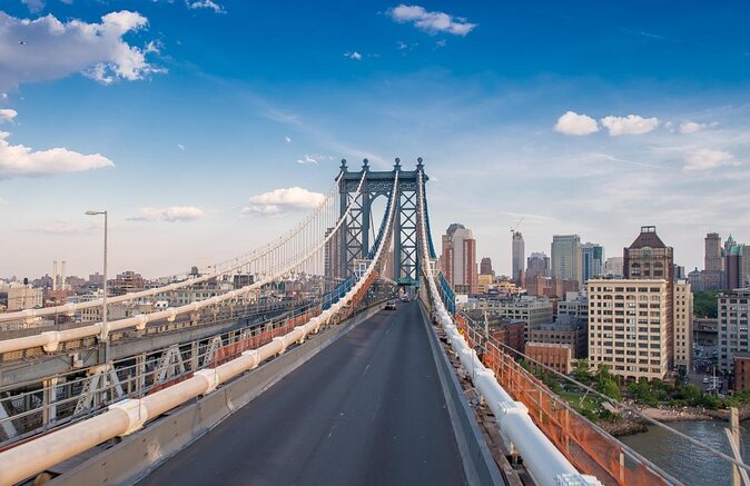 Scavenger Hunt in New York Citys Chinatown and Little Italy - Key Points