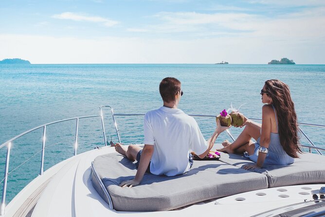 Shared Yacht Tour in Dubai Marina - Key Points