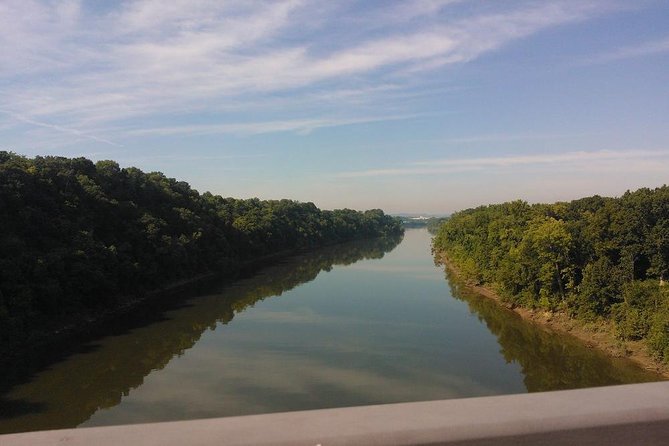 Skyline Kayak Rental in Downtown Nashville With Shuttle - Good To Know