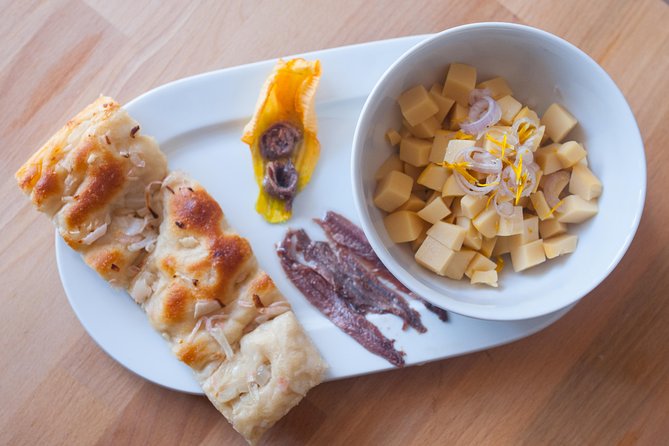 Small Group Market Tour and Dining Experience at a Cesarinas Home in Camogli - Key Points