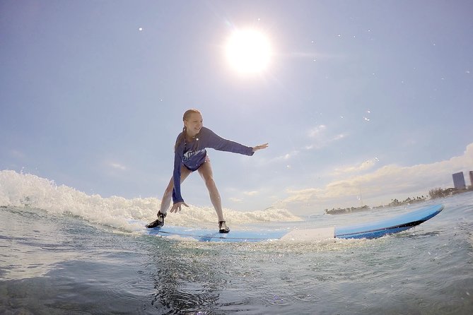 Surf HNL: Small-Group or Private Surfing Lesson (Koolina)