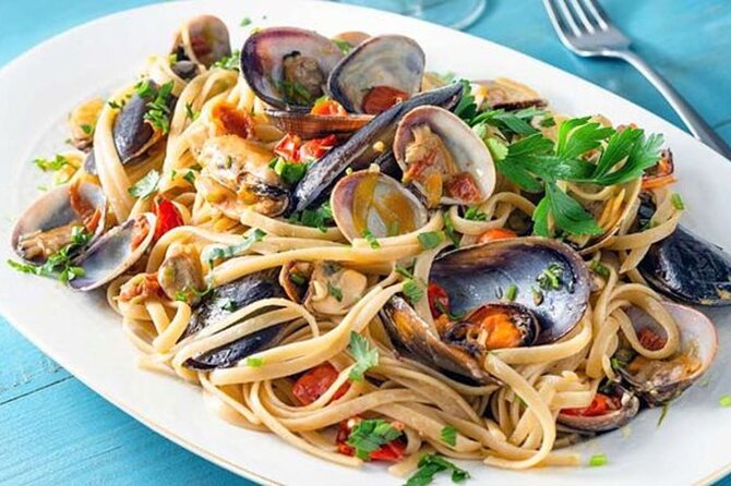 Syracuse Private Lunch on a Sailing Boat - Key Points